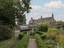 The Gate House - Cotswolds - 1124725 - thumbnail photo 45