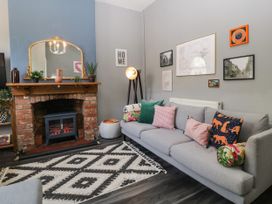 2 High Street - Cotswolds - 1124880 - thumbnail photo 6