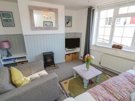 1 Tulse Hill Cottages - Isle of Wight & Hampshire - 1125141 - thumbnail photo 3