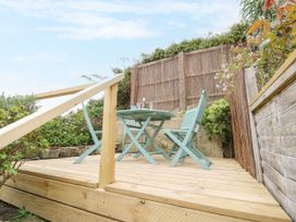 1 Tulse Hill Cottages - Isle of Wight & Hampshire - 1125141 - thumbnail photo 24
