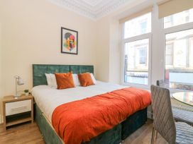 Apartment 2 - Scottish Lowlands - 1125320 - thumbnail photo 6