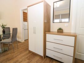 Apartment 4 - Scottish Lowlands - 1125326 - thumbnail photo 11