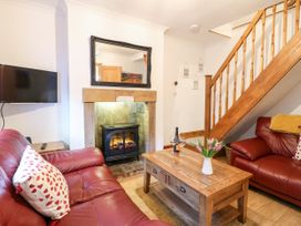 Poppy Cottage - Peak District - 1125341 - thumbnail photo 4