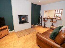 14 Llewelyn Street - North Wales - 1125513 - thumbnail photo 1