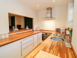 14 Llewelyn Street - North Wales - 1125513 - thumbnail photo 9