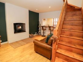 14 Llewelyn Street - North Wales - 1125513 - thumbnail photo 11