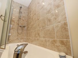 Holly Cottage - Isle of Wight & Hampshire - 1125740 - thumbnail photo 27