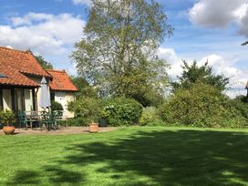 Ivy House Barn - Suffolk & Essex - 1125901 - thumbnail photo 2