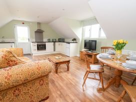 Lilling Green - North Yorkshire (incl. Whitby) - 1125907 - thumbnail photo 6