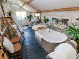 Rustic Period Country Farmhouse - South Wales - 1126255 - thumbnail photo 29