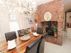 Stunning Large Victorian Townhouse - South Wales - 1126257 - thumbnail photo 11