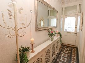 Stunning Large Victorian Townhouse - South Wales - 1126257 - thumbnail photo 35