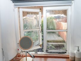 Jean's Cottage - Devon - 1126487 - thumbnail photo 17