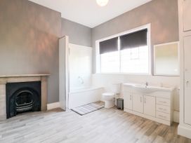 The Cottage - Peak District - 1126543 - thumbnail photo 16