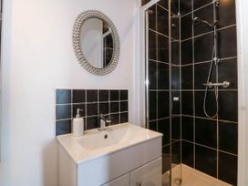 Ael Y Fron - North Wales - 1126566 - thumbnail photo 28