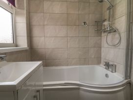 28 Waterloo - North Wales - 1126581 - thumbnail photo 19