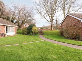 8 Royal Chalet Park - Norfolk - 1126879 - thumbnail photo 24