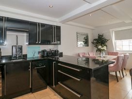 Bridge House - Dorset - 1127204 - thumbnail photo 8