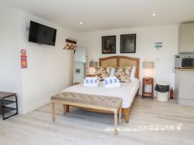 Meadow - Dorset - 1127218 - thumbnail photo 13