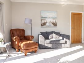 Black Rock First Floor Apartment - North Wales - 1127335 - thumbnail photo 3