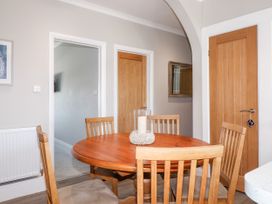 Black Rock First Floor Apartment - North Wales - 1127335 - thumbnail photo 9