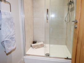 Black Rock First Floor Apartment - North Wales - 1127335 - thumbnail photo 21