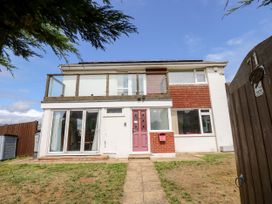 Seaside Haven - Hampshire - 1127878 - thumbnail photo 2