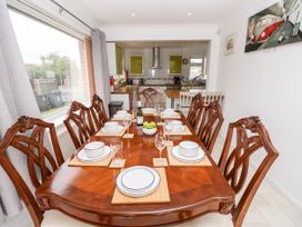 Seaside Haven - Hampshire - 1127878 - thumbnail photo 12