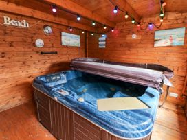 Seaside Haven - Hampshire - 1127878 - thumbnail photo 33