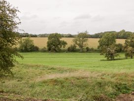 Willow - Cotswolds - 1127913 - thumbnail photo 20