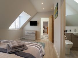 Wellington Cottage - Central England - 1127996 - thumbnail photo 26