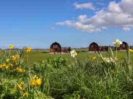 Husk - North Yorkshire (incl. Whitby) - 1128132 - thumbnail photo 3