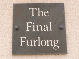 The Final Furlong - Somerset & Wiltshire - 1128359 - thumbnail photo 3