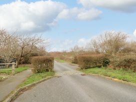 Tennyson View - Isle of Wight & Hampshire - 1128375 - thumbnail photo 30