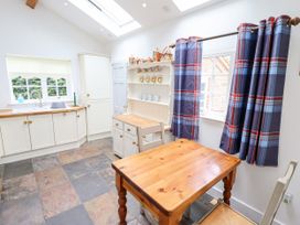 Pat's Cottage - Lincolnshire - 1128430 - thumbnail photo 8