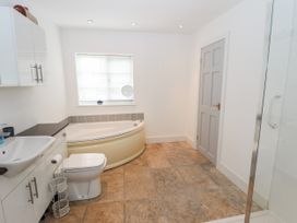 Pat's Cottage - Lincolnshire - 1128430 - thumbnail photo 19
