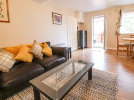 Acorns - North Wales - 1128546 - thumbnail photo 7