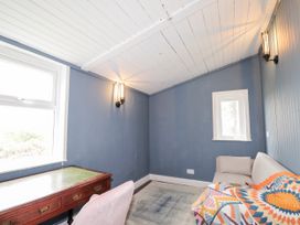 Challenger Bothy - Scottish Highlands - 1128585 - thumbnail photo 11