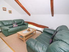 Loft apartment - South Wales - 1128587 - thumbnail photo 3