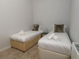 Flat 1, Thornlow Heights - Dorset - 1128722 - thumbnail photo 14