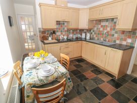 Ty Coets, Morfa Farm - South Wales - 1128980 - thumbnail photo 8