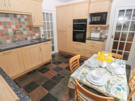 Ty Coets, Morfa Farm - South Wales - 1128980 - thumbnail photo 11