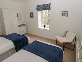 Ty Coets, Morfa Farm - South Wales - 1128980 - thumbnail photo 15