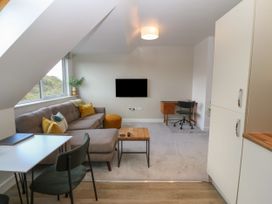 Apartment 16 - North Wales - 1129189 - thumbnail photo 6