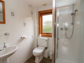 Great Owl Lodge - Mid Wales - 1129255 - thumbnail photo 13