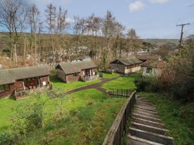 Chalet Log Cabin C8 - Devon - 1129366 - thumbnail photo 13