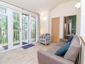 Chalet Log Cabin C8 - Devon - 1129366 - thumbnail photo 2
