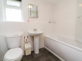 Chalet Log Cabin C8 - Devon - 1129366 - thumbnail photo 15
