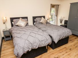 Moor Farm Cottage - Peak District - 1129371 - thumbnail photo 27