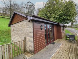 Chalet Log Cabin L10 - Devon - 1129372 - thumbnail photo 2